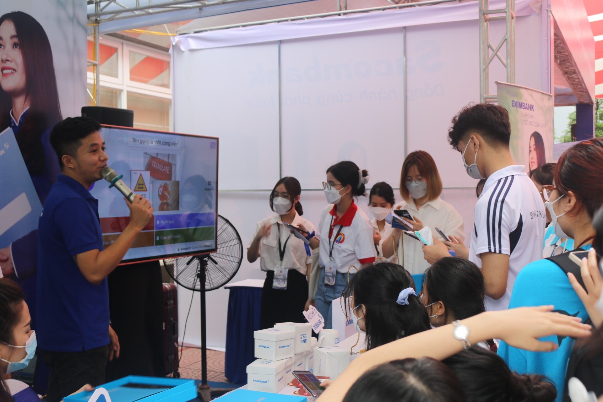 Khai mạc Hội chợ việc làm - Cầu nối nhân lực 2022 khai mac hoi cho viec lam cau noi nhan luc 2022