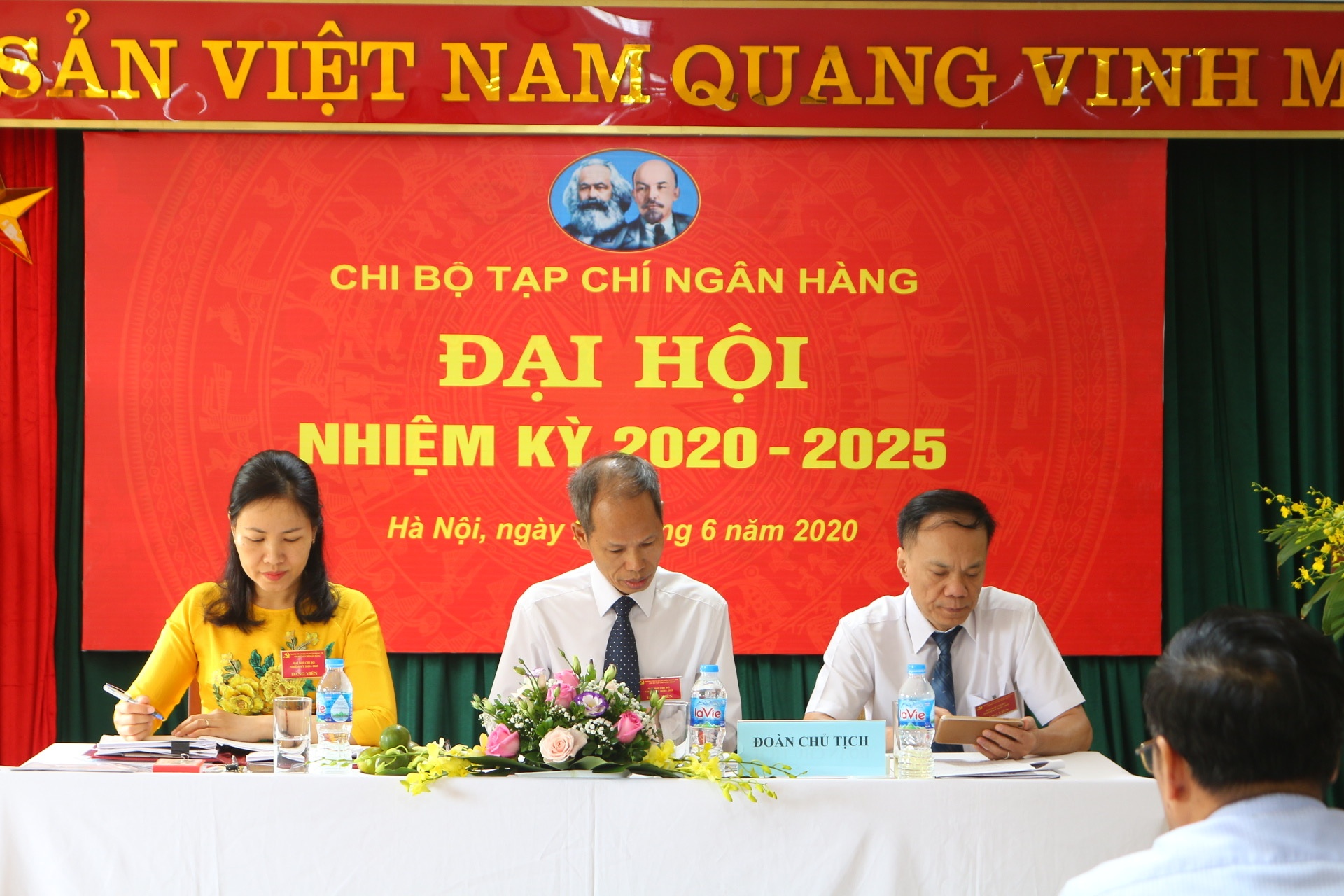 Đại hội Chi bộ Tạp chí Ngân hàng nhiệm kỳ 2020-2025 dai hoi chi bo tap chi ngan hang nhiem ky 2020 2025