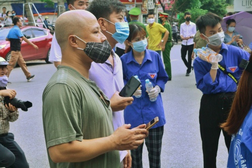 hinh anh ve ngay thi dau tien cua ky thi tot nghiep thpt 2020