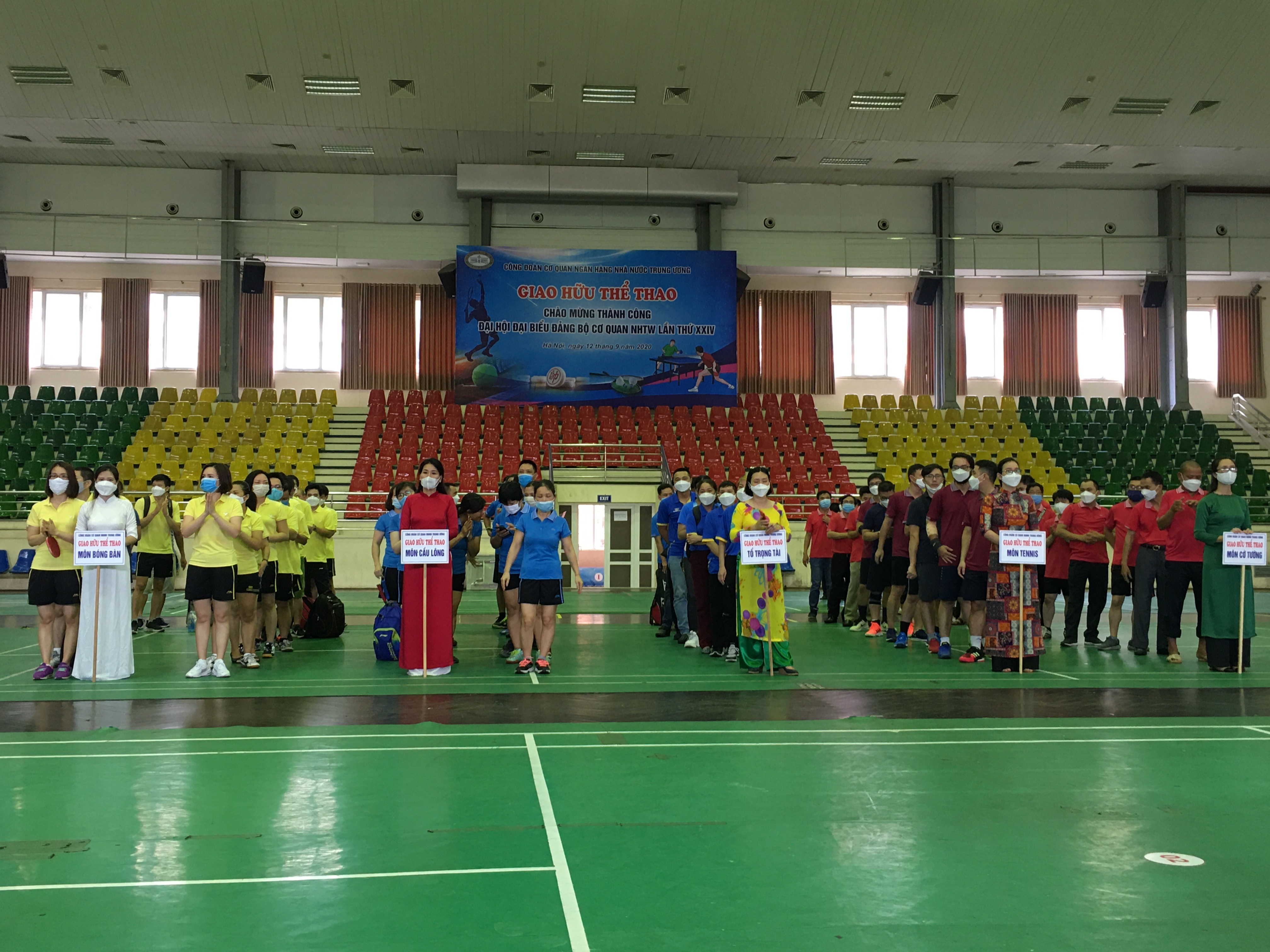 Công đoàn Cơ quan Ngân hàng Nhà nước Trung ương khai mạc giải giao hữu thể thao cong doan co quan ngan hang nha nuoc trung uong khai mac giai giao huu the thao