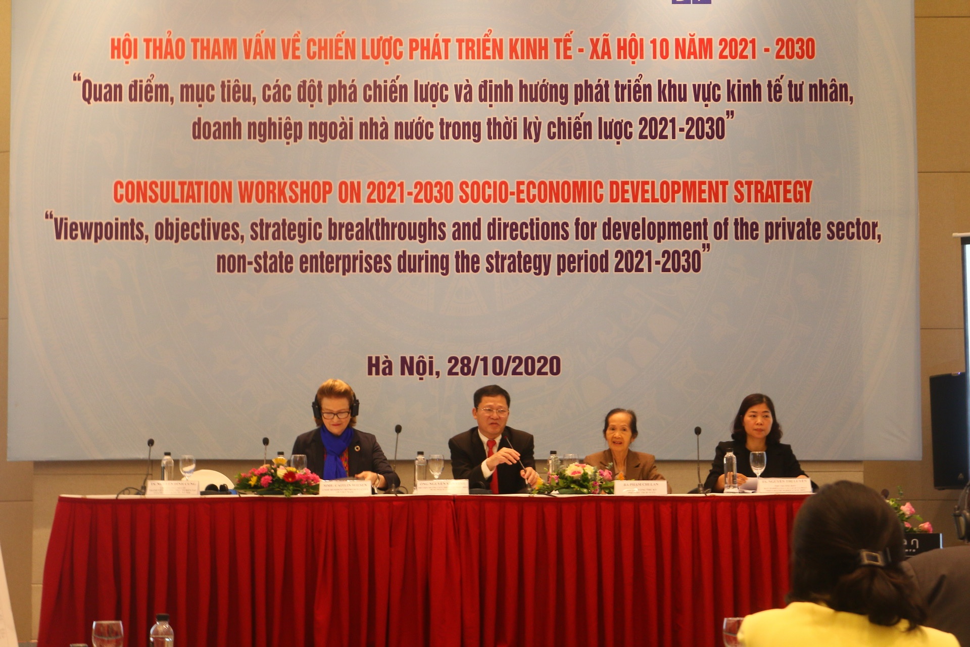 Muốn doanh nghiệp tư nhân "lớn nhanh" phải xây dựng mục tiêu đủ cao để hành động muon doanh nghiep tu nhan lon nhanh phai xay dung muc tieu du cao de hanh dong