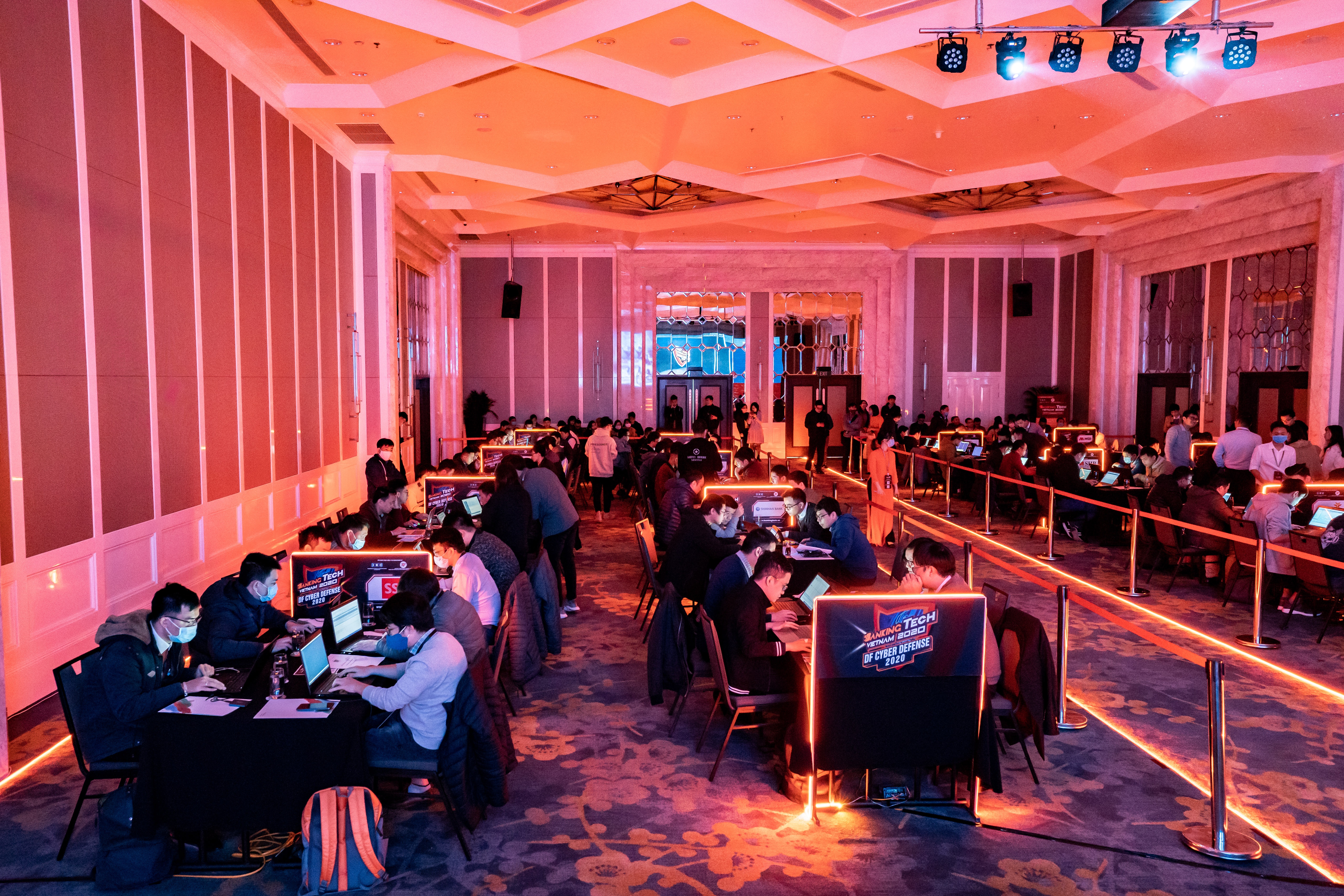 dien tap thuc chien phong thu khong gian mang giai phap de ngan hang ung pho voi rui ro nhanh nhat