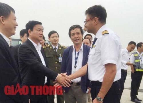 Máy bay Vietnam Airlines gặp sự cố đã hạ cánh an toàn