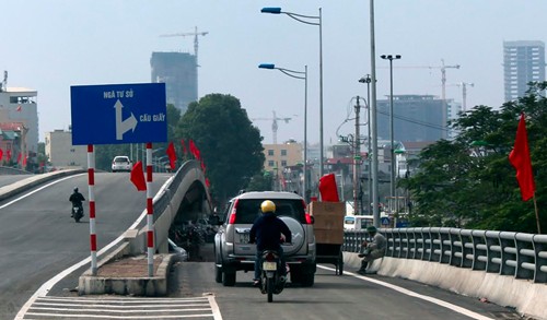 Hà Nội: Thông xe kỹ thuật đường vành đai 2, đoạn Nhật Tân - Cầu Giấy Hà Nội: Thông xe kỹ thuật đường vành đai 2, đoạn Nhật Tân - Cầu Giấy