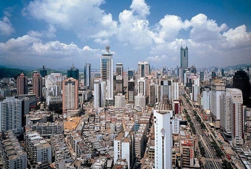 Trung Quốc hạ mục tiêu tăng trưởng năm 2017 để nhấn mạnh cải cách