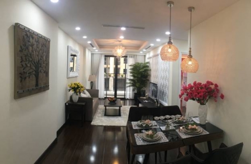 Nườm nượp khách hàng thăm nhà mẫu Sunshine Palace