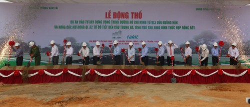 Động thổ đường Hồ Chí Minh và nâng cấp mở rộng QL32 trên địa phận Phú Thọ Động thổ đường Hồ Chí Minh và nâng cấp mở rộng QL32 trên địa phận Phú Thọ