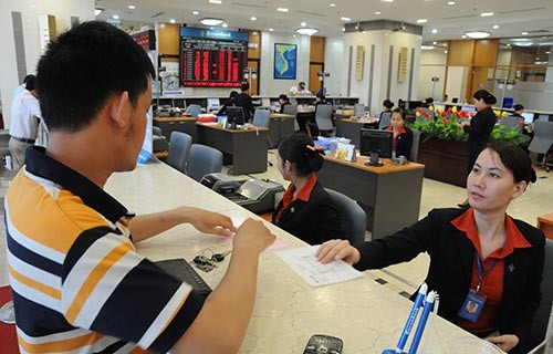 Ổn định mặt bằng lãi suất, giảm lãi suất cho vay