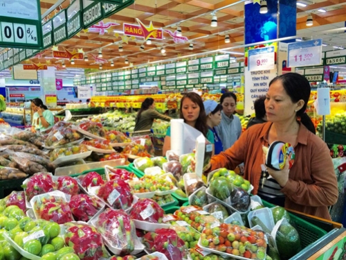 Tiêu dùng tiếp tục khởi sắc hỗ trợ tích cực cho tăng trưởng kinh tế