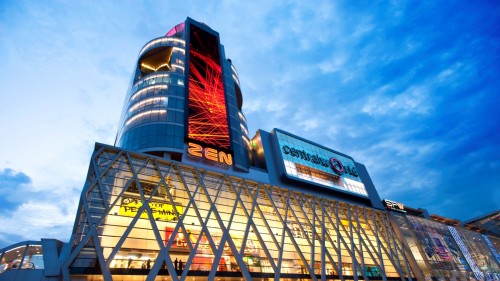 Central Group là tập đoàn 100% sở hữu của gia đình Thái Lan