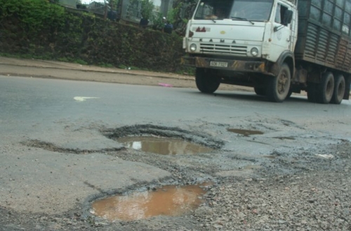 Thủ tướng đồng ý cải tạo các tuyến kết nối với đường Hồ Chí Minh bị xuống cấp Thủ tướng đồng ý cải tạo các tuyến kết nối với đường Hồ Chí Minh bị xuống cấp