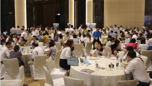 “Cơn sốt” Roman Plaza trong ngày mở bán chính thức