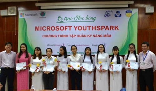 Học bổng dành cho nữ sinh ngành Công nghệ thông tin và Khoa học máy tính Học bổng dành cho nữ sinh ngành Công nghệ thông tin và Khoa học máy tính