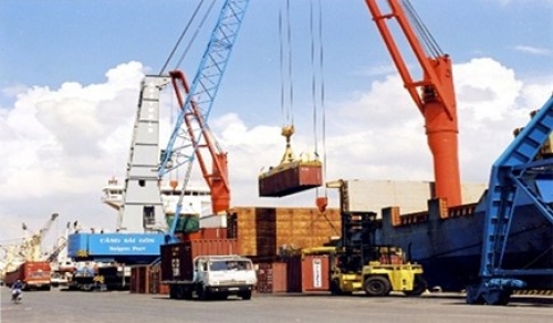 Tiếp tục xuất siêu 100 triệu USD trong nửa đầu tháng 9