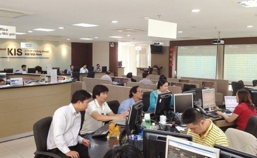 Khó sống, CTCK… bán mình cho chủ ngoại Khó sống, CTCK… bán mình cho chủ ngoại