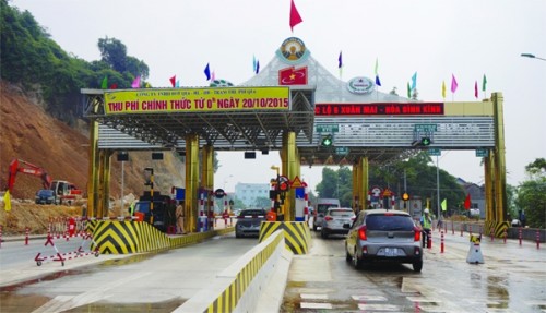 Giảm phí cho người dân địa phương khi qua trạm thu phí BOT QL6 Giảm phí cho người dân địa phương khi qua trạm thu phí BOT QL6