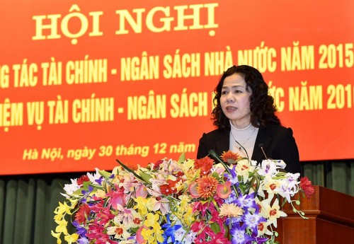 Thu ngân sách vượt 5% so với dự toán