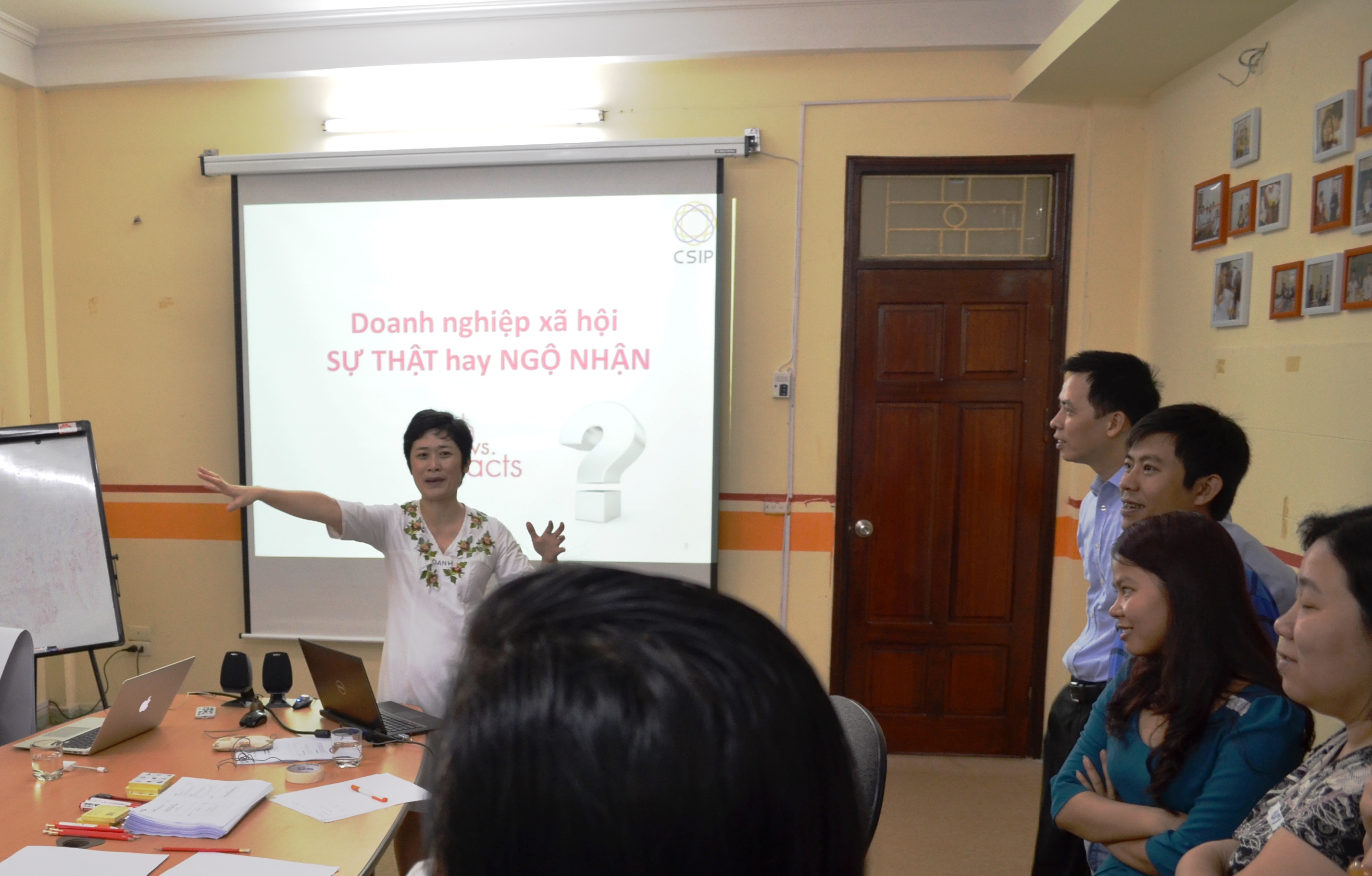 Tổ chức xã hội cũng không nên phụ thuộc Tổ chức xã hội cũng không nên phụ thuộc