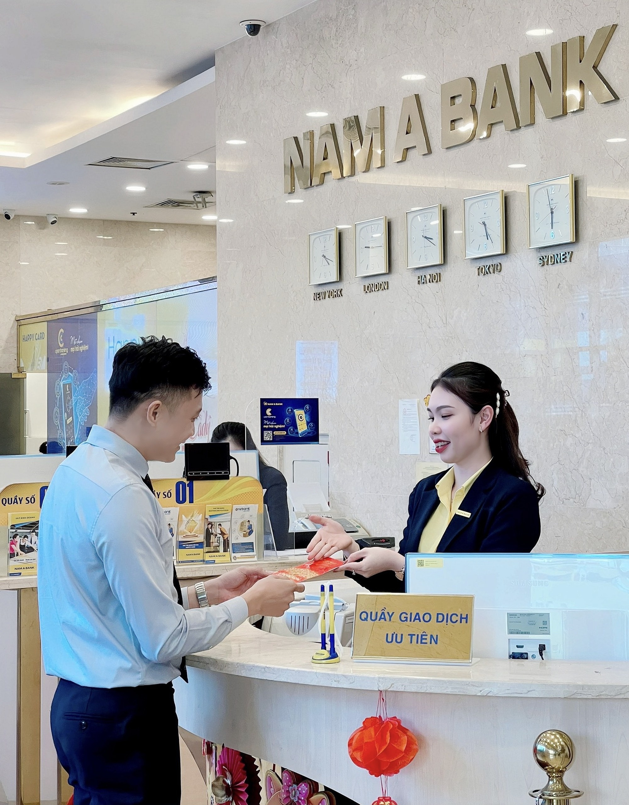 Nhận lì xì hấp dẫn khi giao dịch ngân hàng đầu năm nhan li xi hap dan khi giao dich ngan hang dau nam