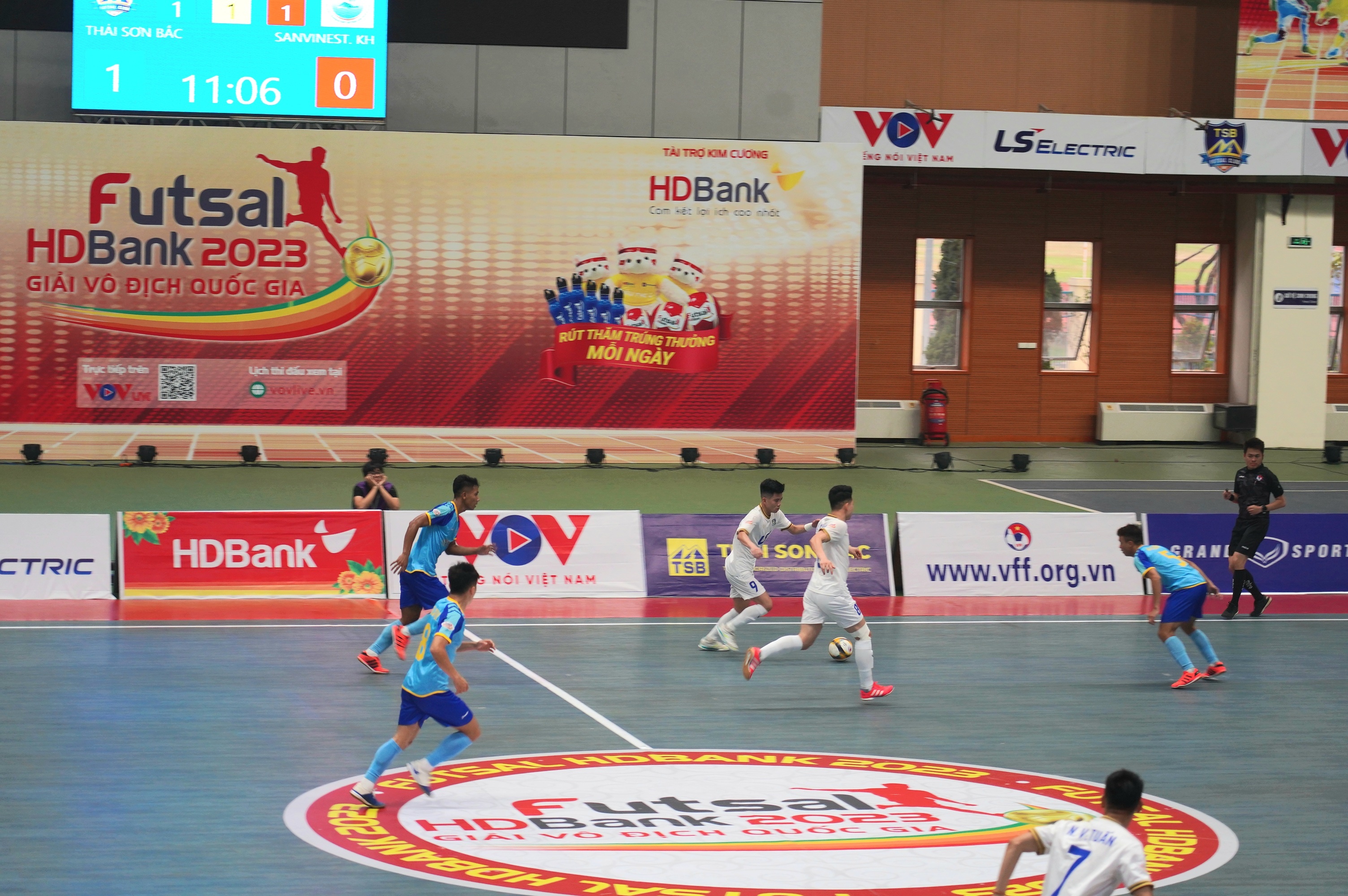 giai futsal hdbank 2023 sut ra the gioi