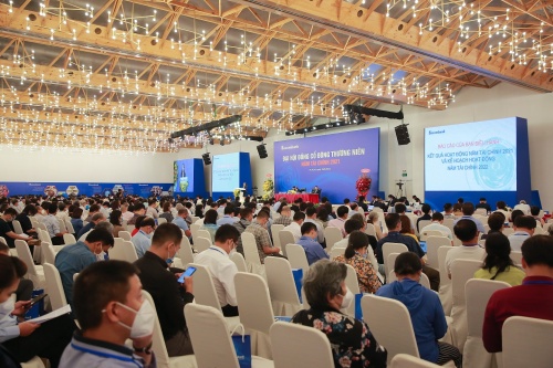 sacombank dat muc tieu chuyen doi so toan dien va tro thanh ngan hang ban le hang dau