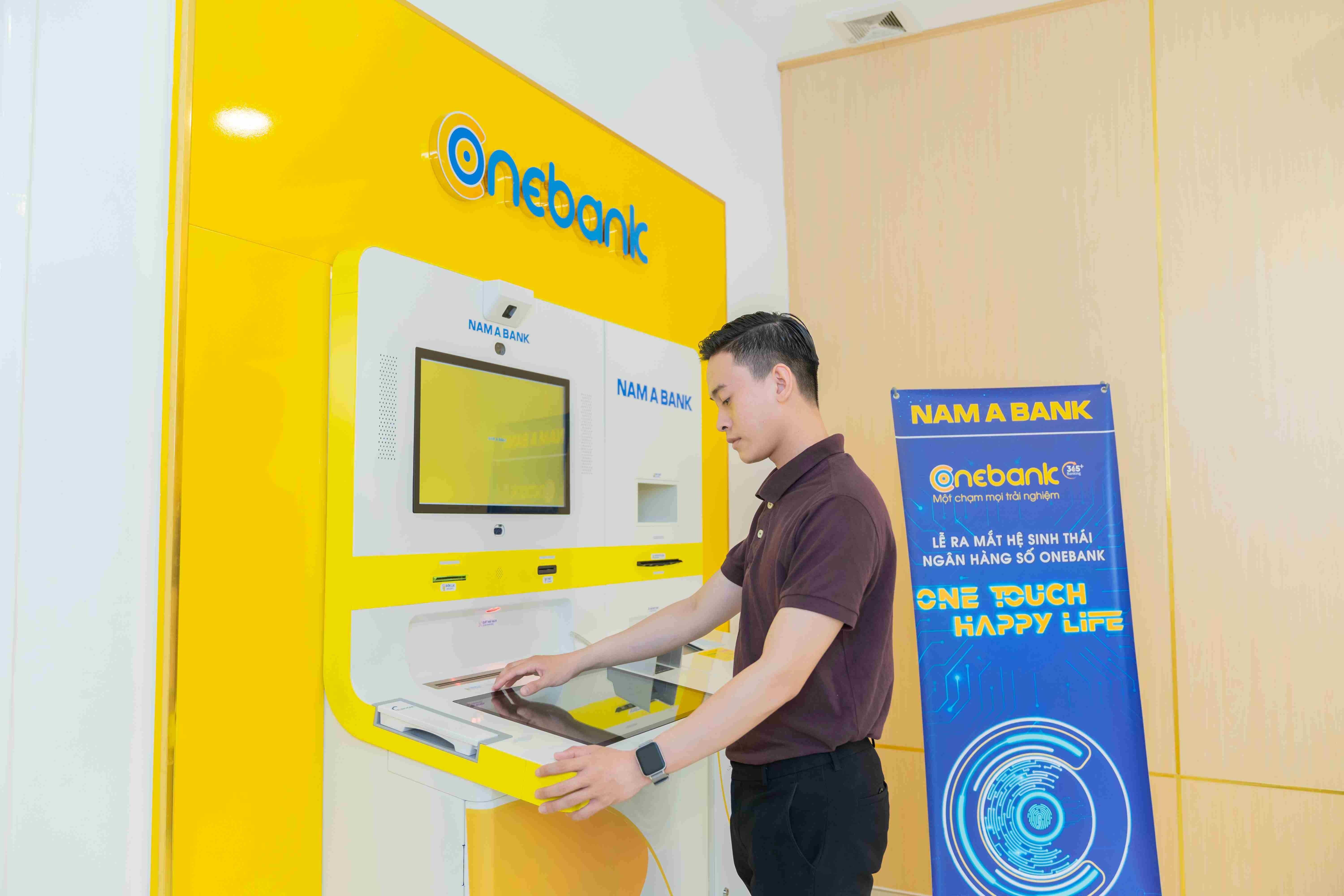 Nam A Bank - tiếp đà tăng trưởng bằng chiến lược phát triển tài chính số toàn diện nam a bank tiep da tang truong bang chien luoc phat trien tai chinh so toan dien