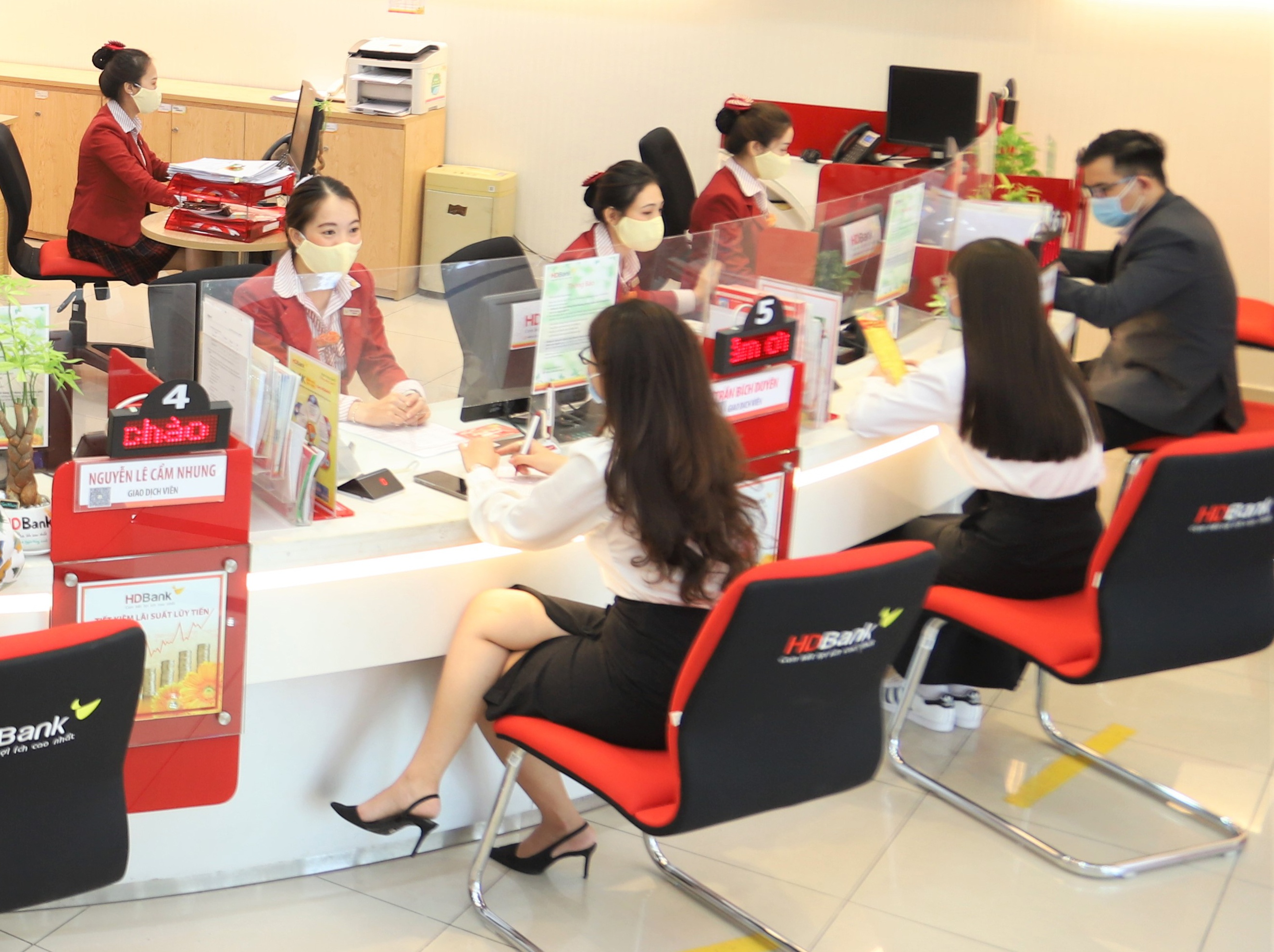 HDBank hợp tác Amazon triển khai ứng dụng dịch vụ AWS EKS Anywhere hdbank hop tac amazon trien khai ung dung dich vu aws eks anywhere