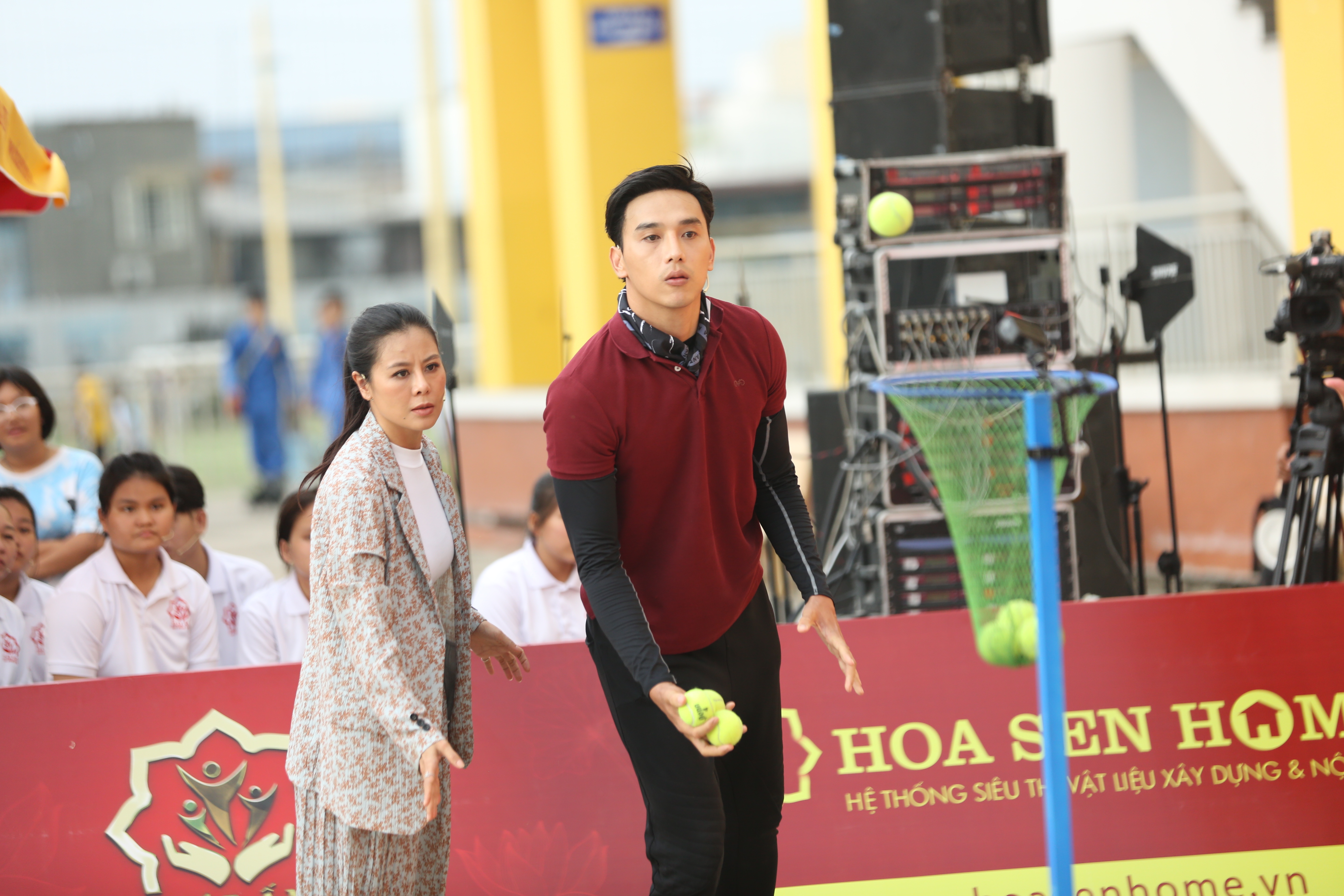 giay phut vo oa hanh phuc cua thuan nguyen nam thu khi 3 em mo coi me gianh duoc 70 trieu dong