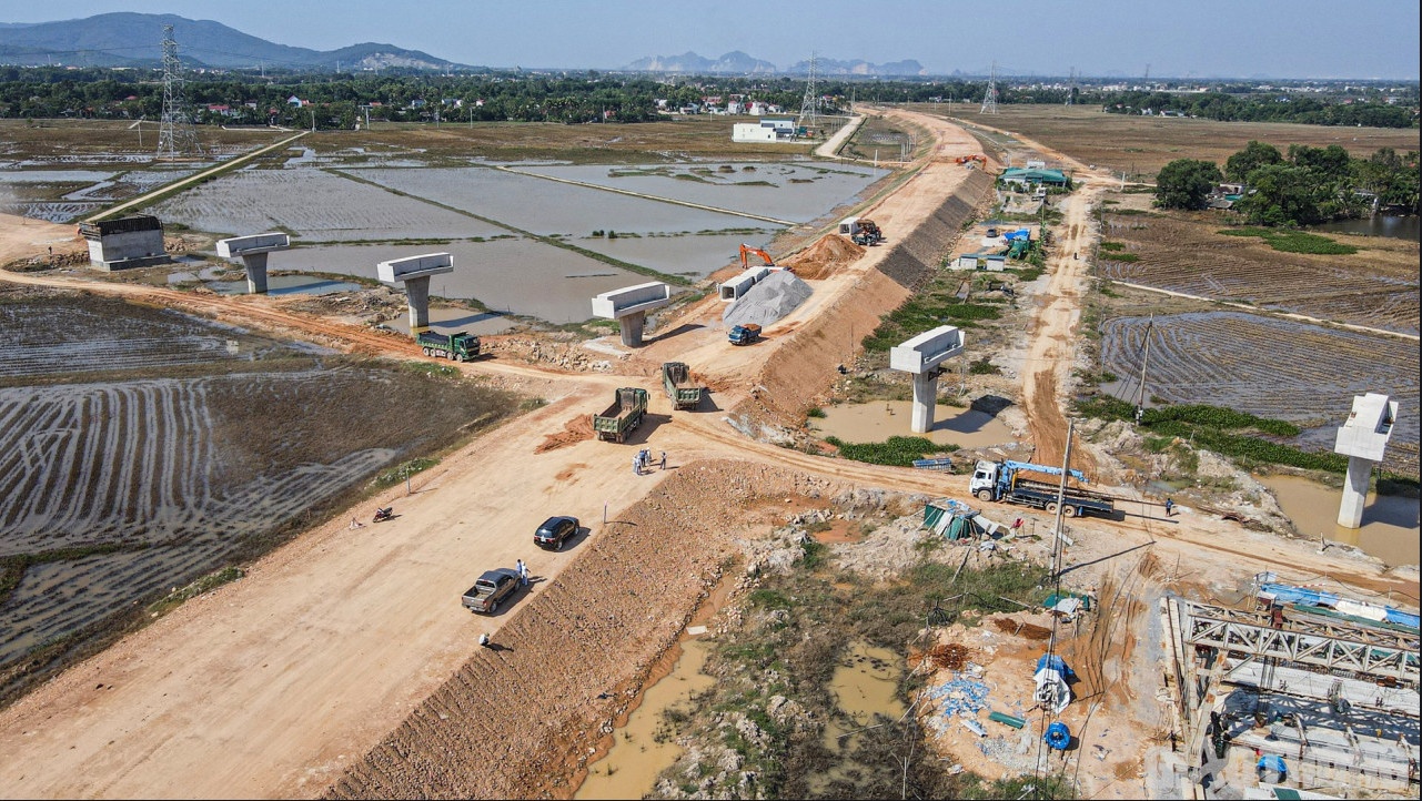 Ống nhựa Hoa Sen: Thương hiệu gắn với hàng loạt công trình lớn ong nhua hoa sen thuong hieu gan voi hang loat cong trinh lon