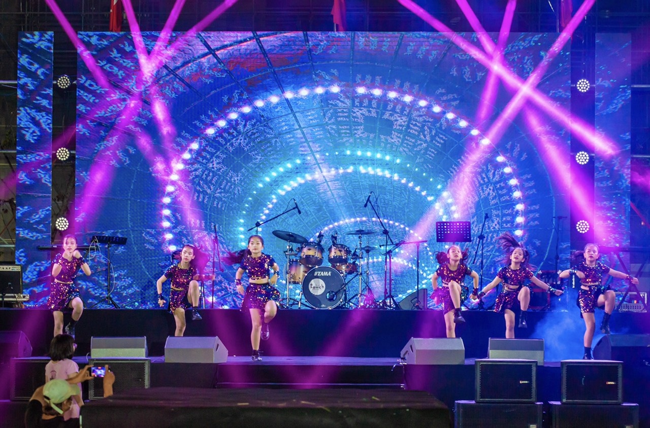 gan 500 nhac cu duoc bieu dien tai su kien chao don nam moi 2023