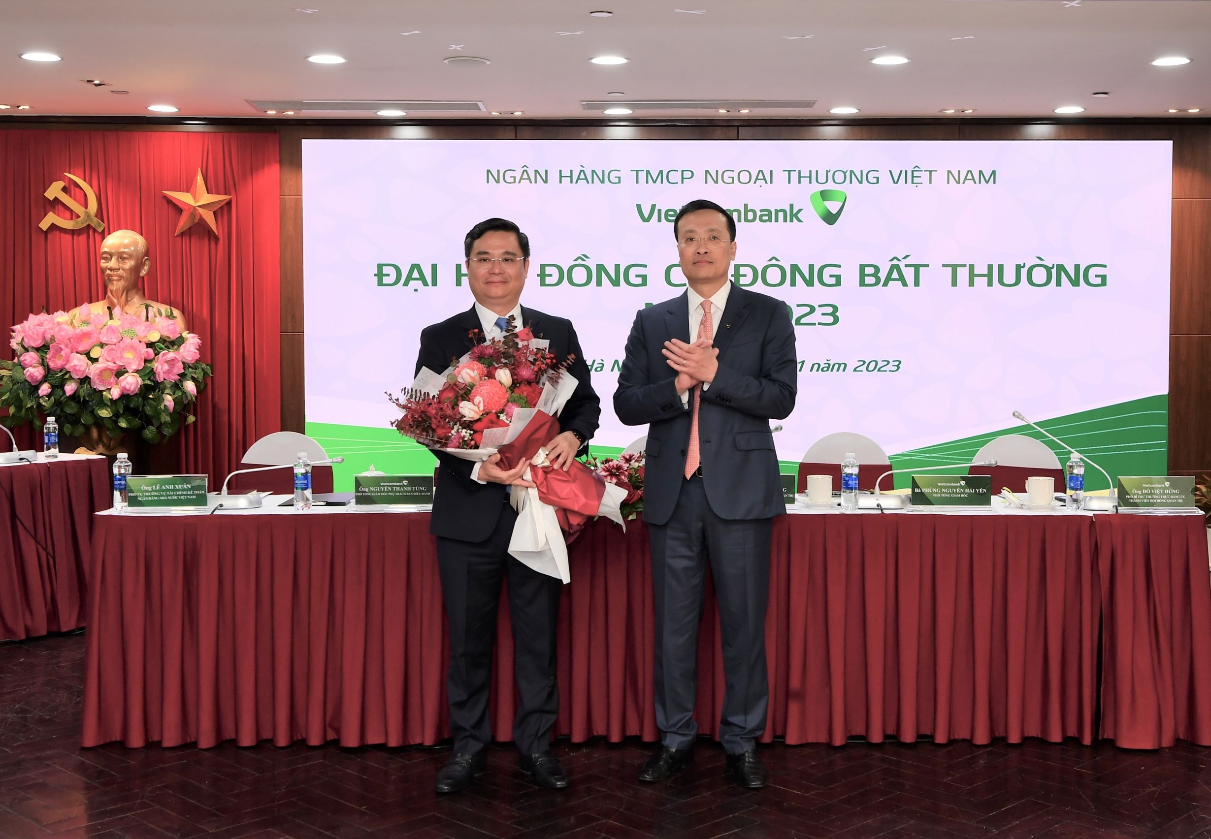 vietcombank to chuc dai hoi dong co dong bat thuong nam 2023