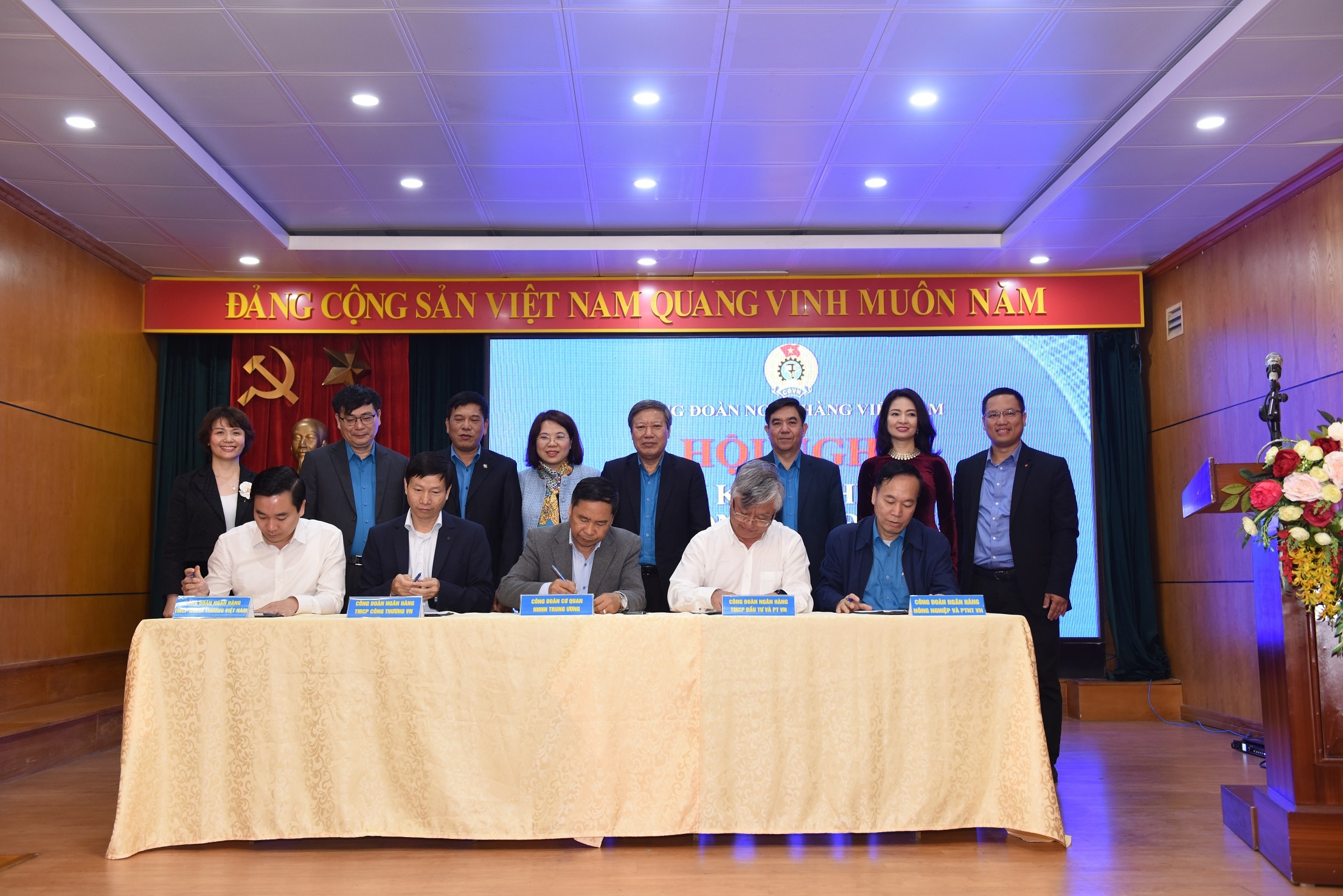 cong doan ngan hang viet nam phat dong thi dua nam 2023