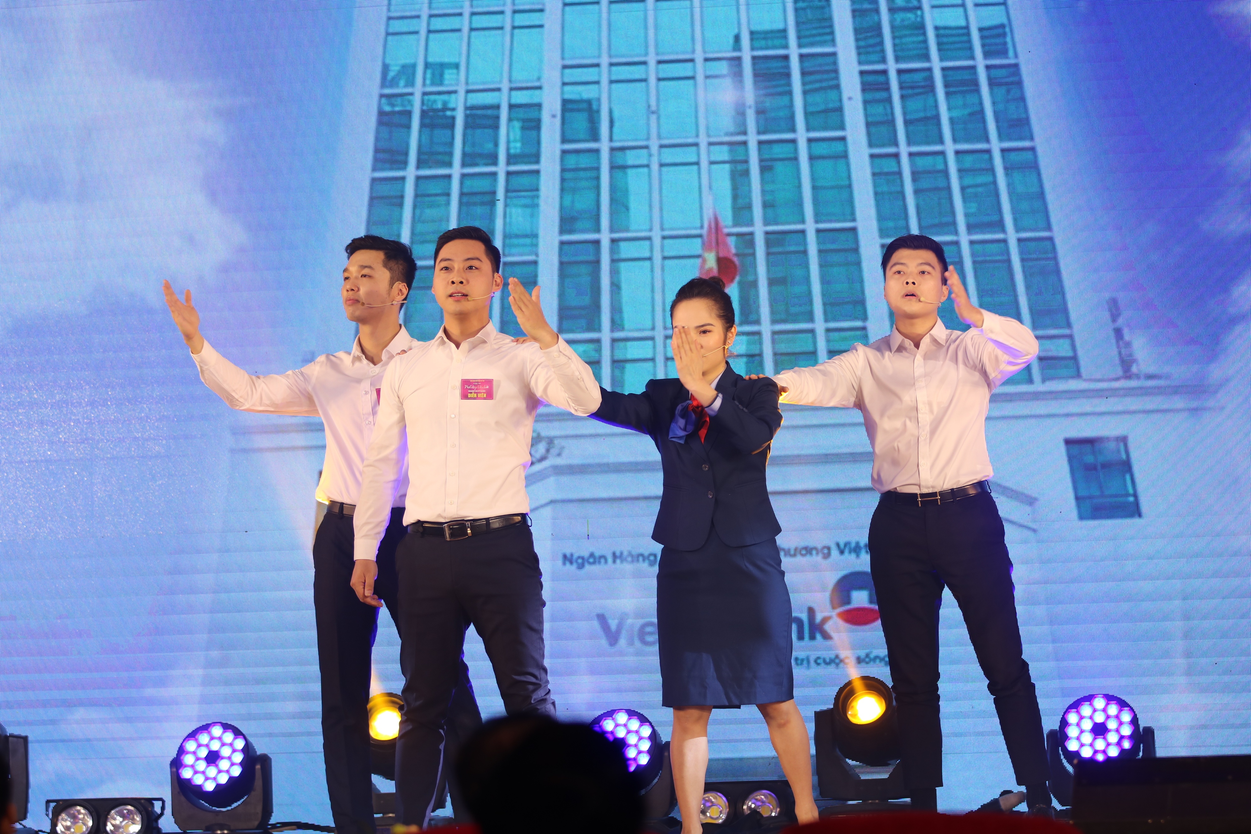 khai mac cuoc thi net dep van hoa nganh ngan hang