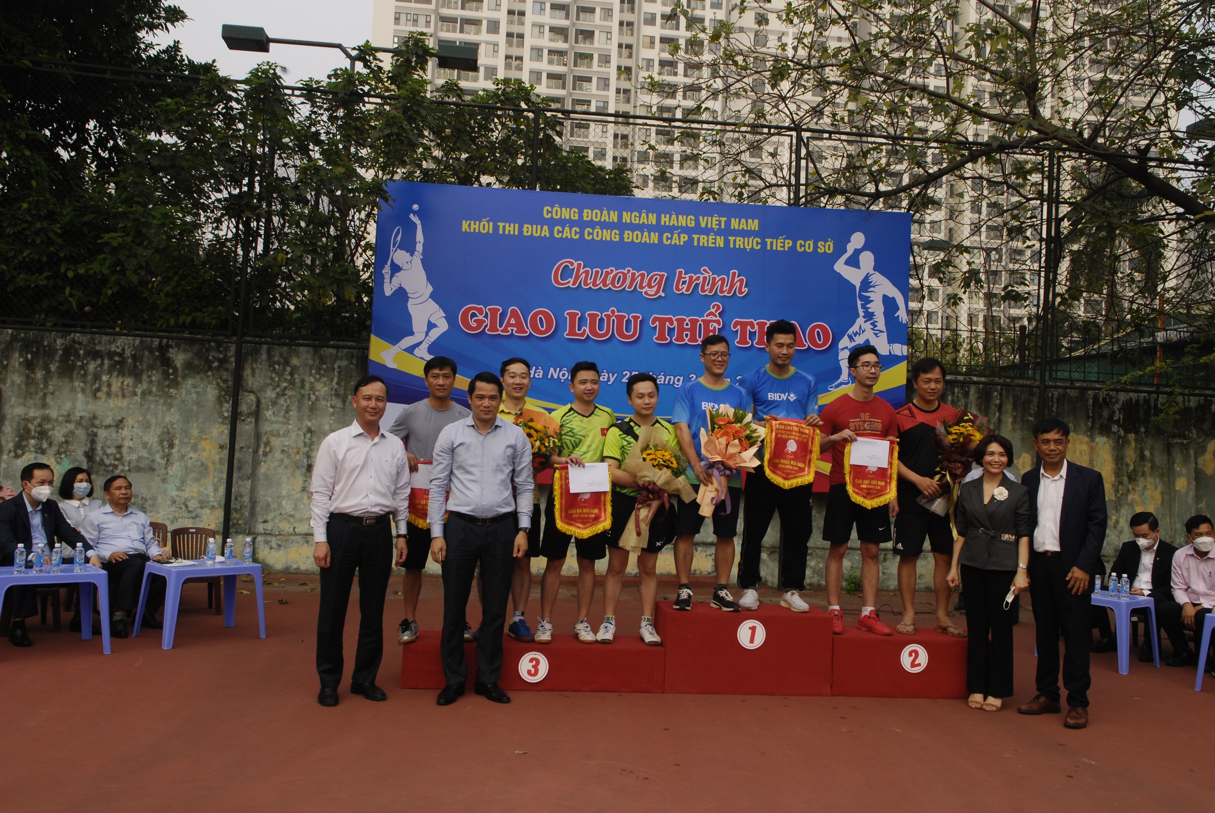 giao huu the thao khoi thi dua cac cong doan cap tren truc tiep co so
