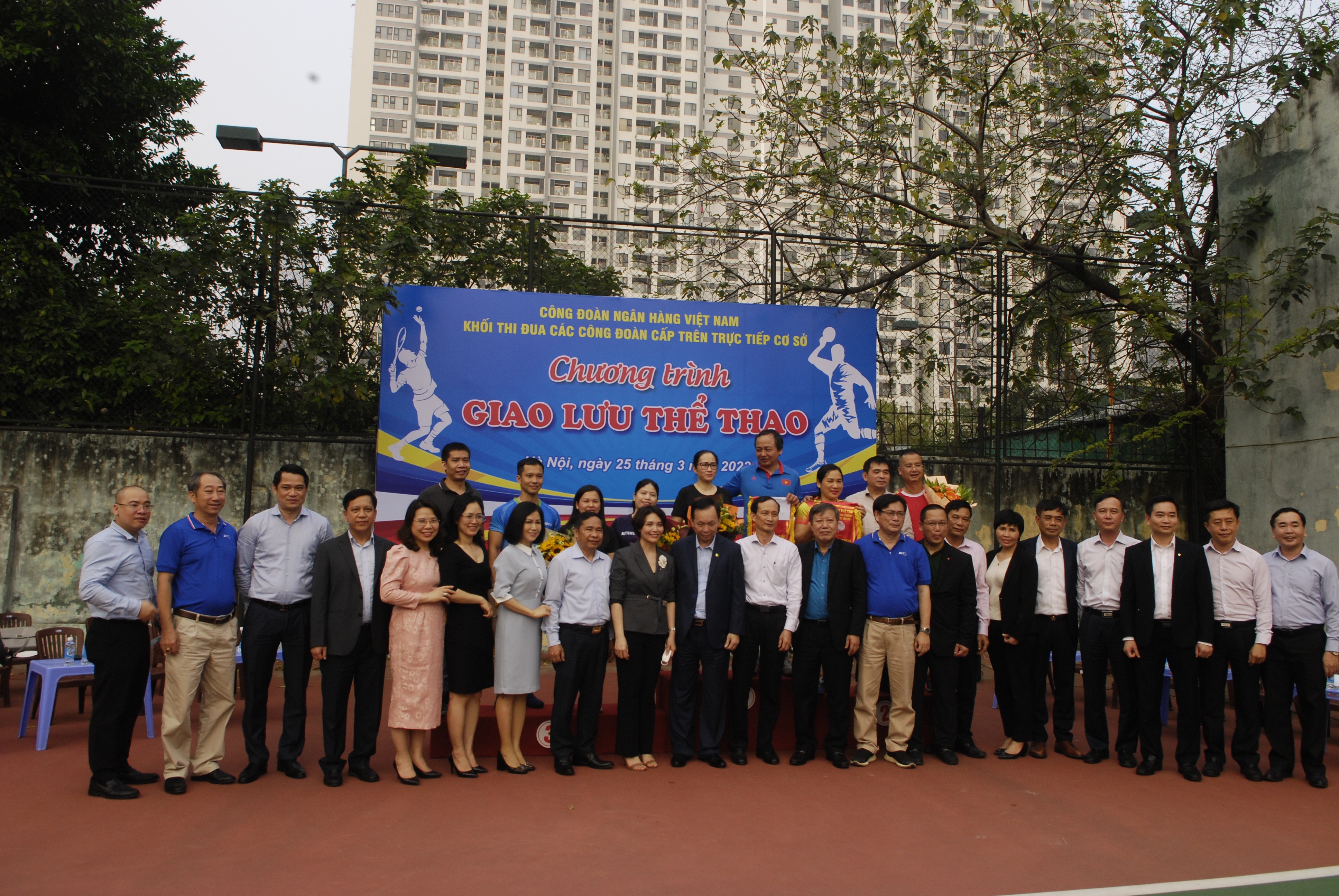 giao huu the thao khoi thi dua cac cong doan cap tren truc tiep co so