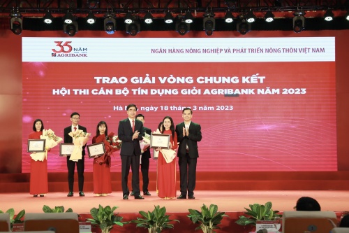 agribank tung bung hoi thi can bo tin dung gioi toan quoc nam 2023