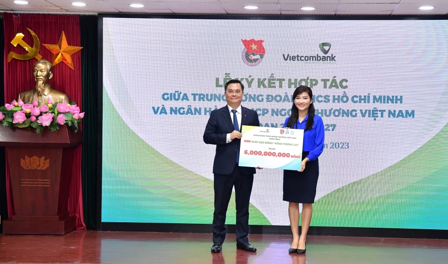 Vietcombank và Trung ương Đoàn ký kết hợp tác vietcombank va trung uong doan ky ket hop tac