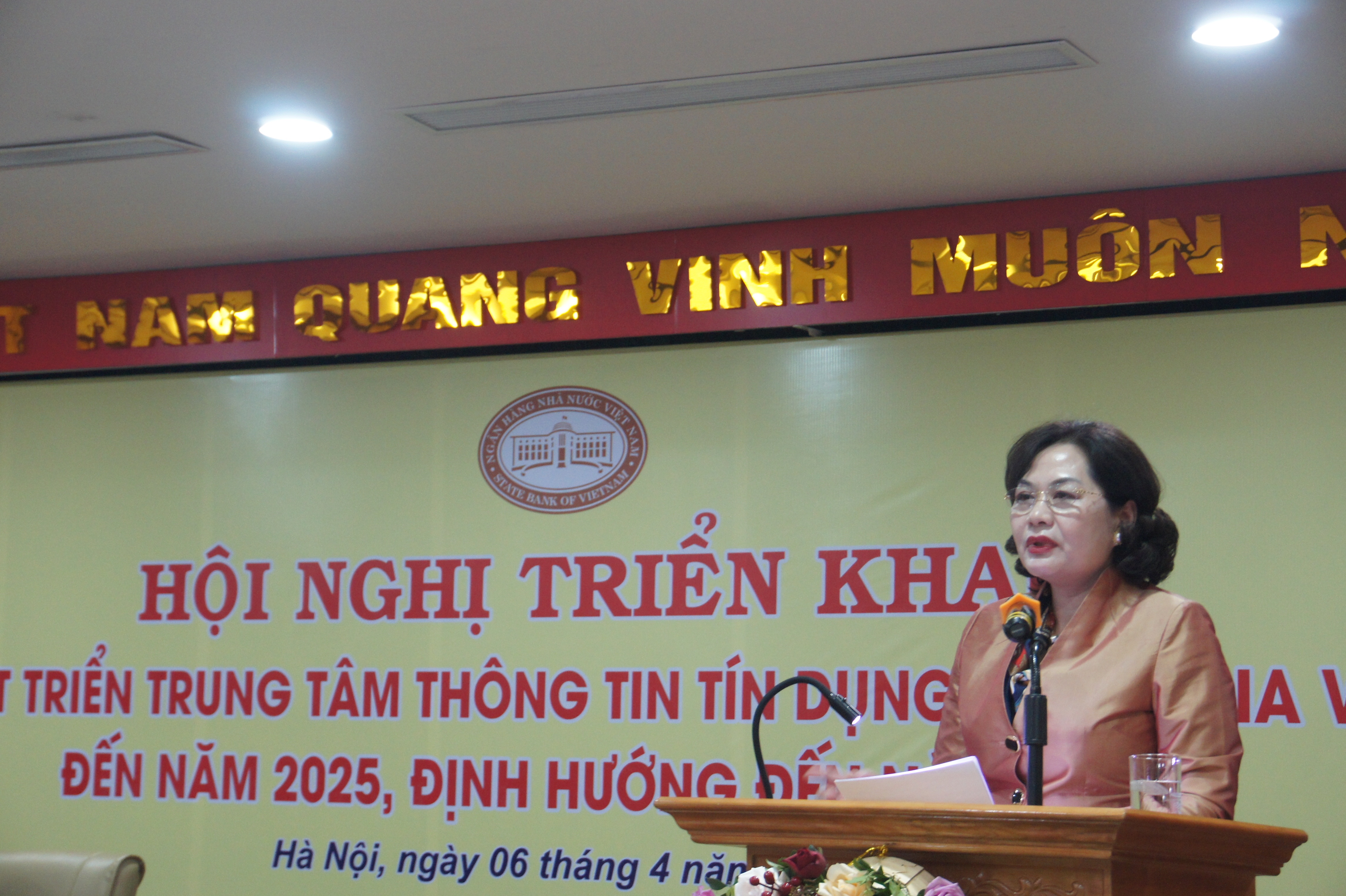 Mở rộng nguồn thông tin để phát triển cơ sở dữ liệu thông tin tín dụng Quốc gia mo rong nguon thong tin de phat trien co so du lieu thong tin tin dung quoc gia