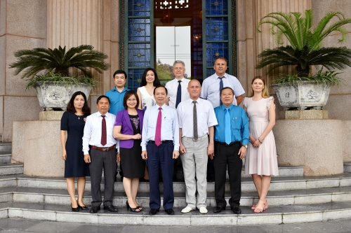 Phó Thống đốc Đào Minh Tú tiếp đoàn đại biểu Công đoàn ngành Tài chính - Ngân hàng Belarus