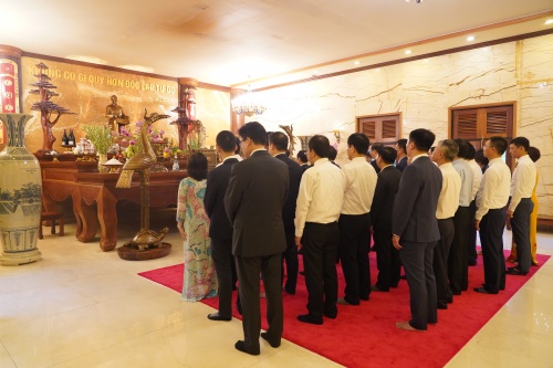 can can tiep tuc dat ra cac muc tieu nhiem vu cao hon