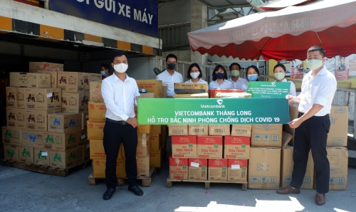 vietcombank thang long tiep suc cong nhan lao dong tai bac ninh