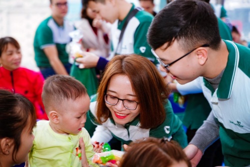 Tuổi trẻ Vietcombank xung kích thực hiện chỉ đạo của Đảng về văn hóa doanh nghiệp tuoi tre xung kich thuc hien chi dao cua dang trong xay dung va phat trien van hoa doanh nghiep