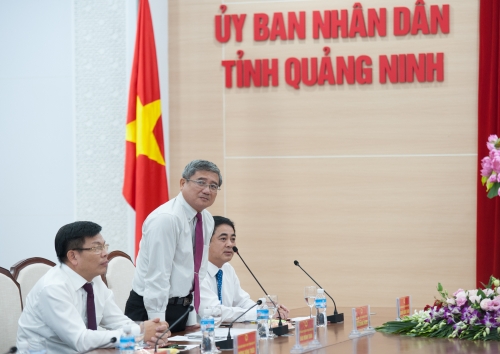 FPT và Vietcombank cung cấp giải pháp thanh toán phí dịch vụ công cho Quảng Ninh FPT và Vietcombank cung cấp giải pháp thanh toán phí dịch vụ công cho Quảng Ninh