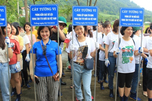 Công đoàn CIC tổ chức "Hành trình về nguồn" cong doan cic to chuc hanh trinh ve nguon