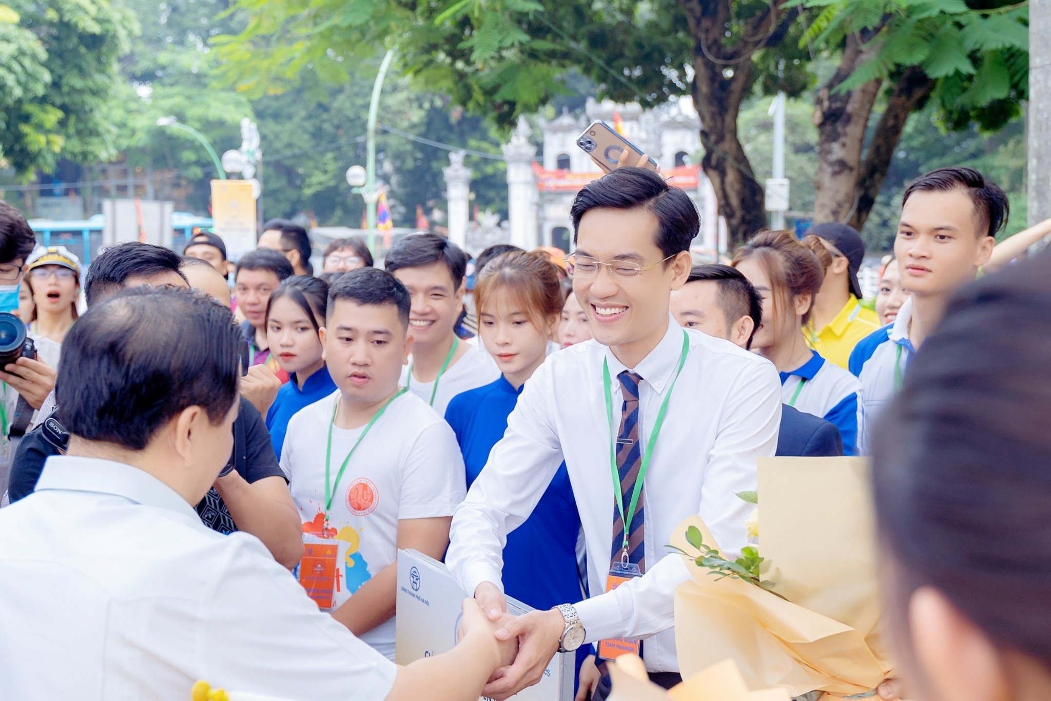 fbu truong dai hoc duy nhat co doi thuyen rong thi dau tren ho tay