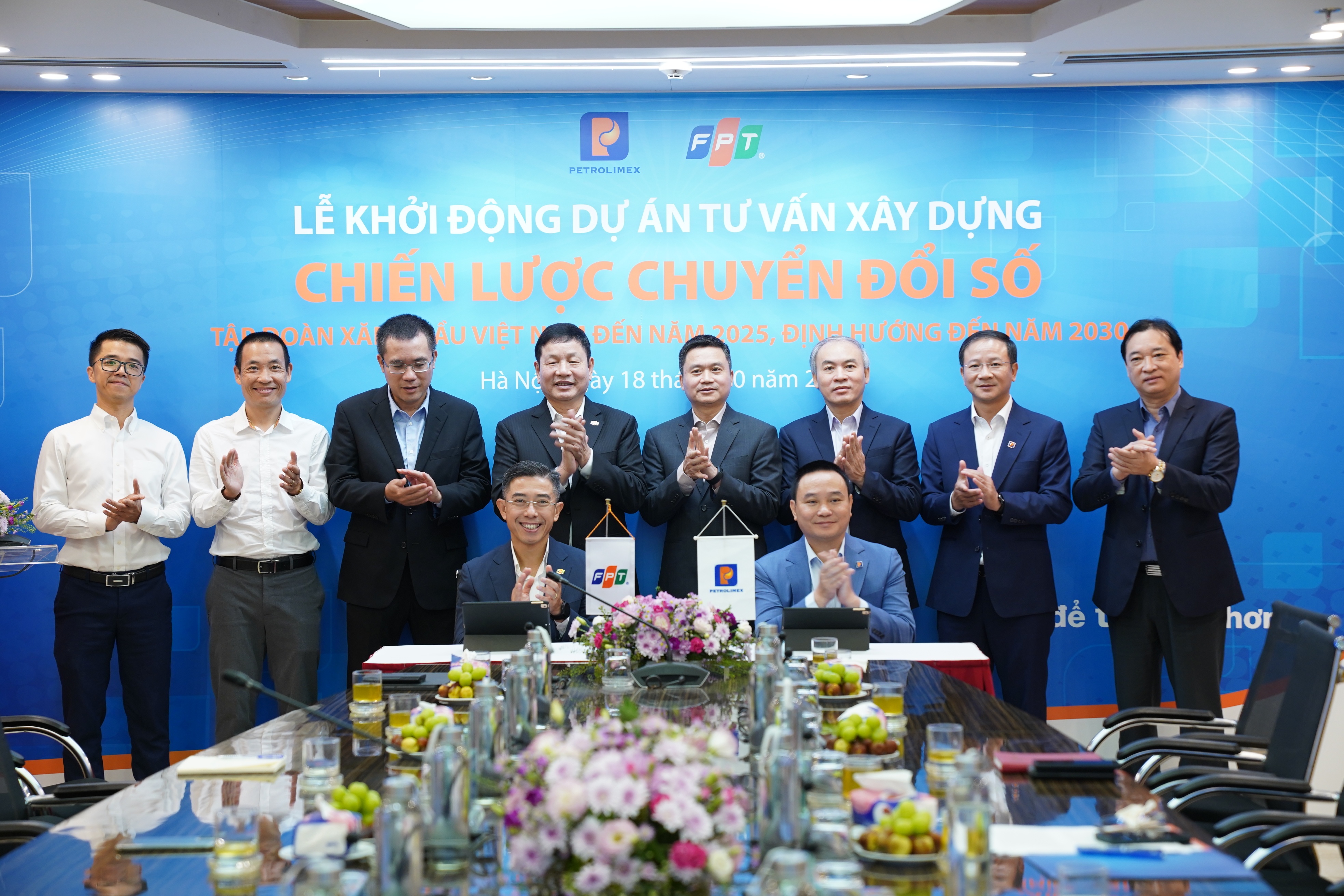 petrolimex khoi dong du an chuyen doi so cung fpt