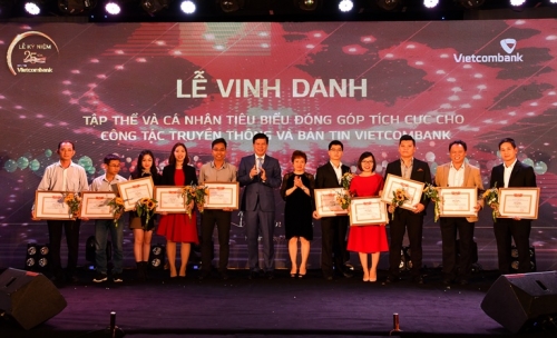 Kỷ niệm 25 năm phát hành Bản tin Vietcombank
