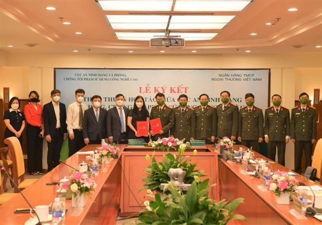 vietcombank ky thoa thuan hop tac voi cuc an ninh mang va phong chong toi pham su dung cong nghe cao