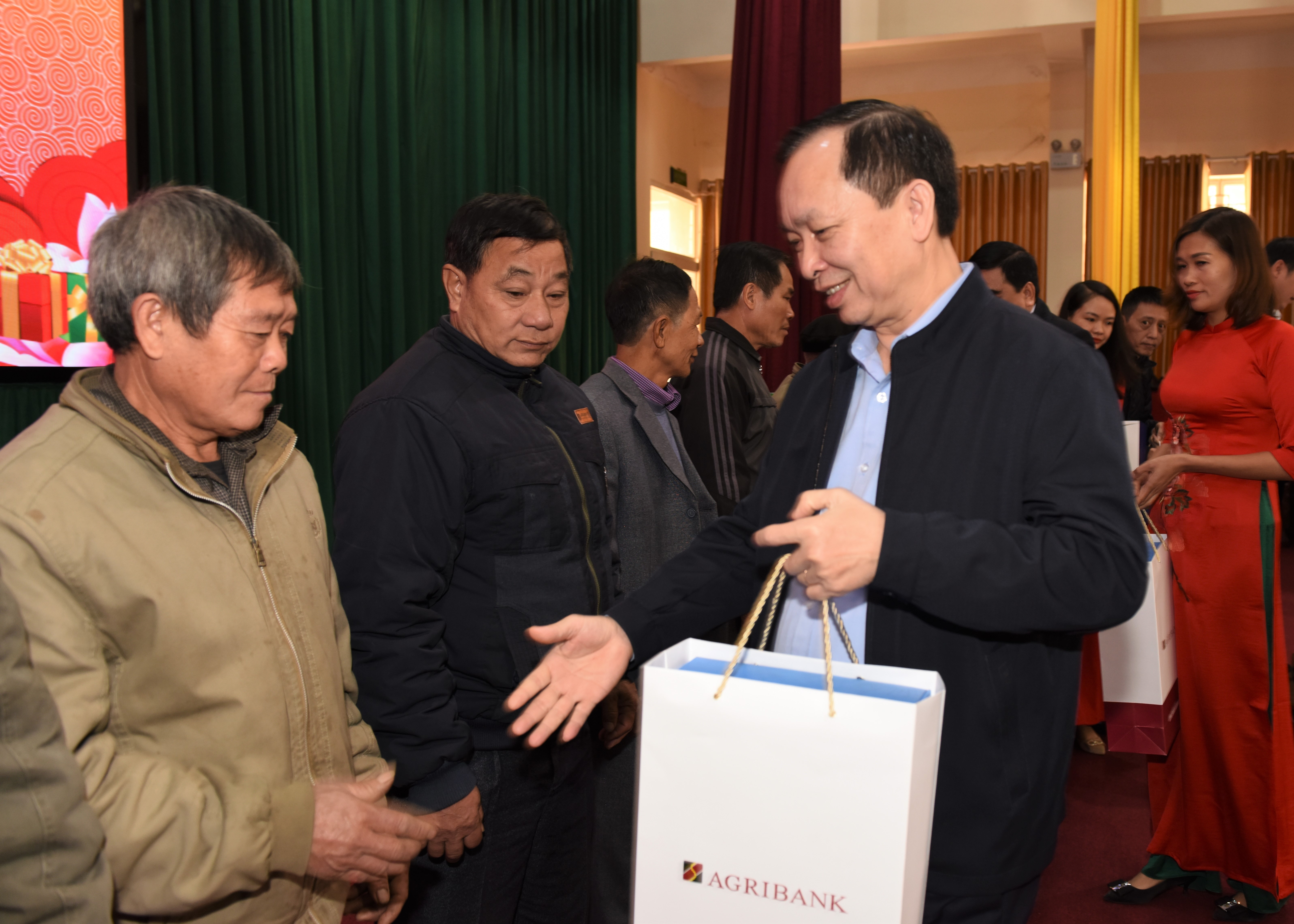 am long noi dia dau to quoc