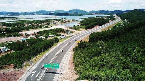 BOT giao thông: “Miếng ngon” không dễ xơi